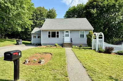 10 Vandette Ave