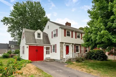 19 Colonial Dr 1