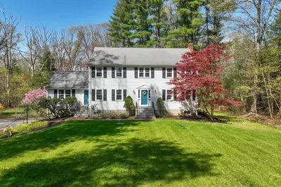 44 Bear Hill Rd