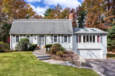 18 Mary Anne Drive 1