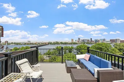 462 Beacon St #31 1