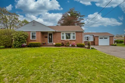 65 Mathieu Dr