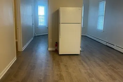 57 Salisbury St #2 1