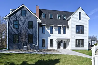 21 Ashland #21