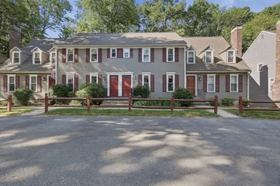 327 Wellman Avenue #327 1