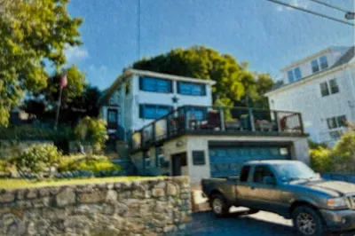 80 Mountford Rd #1
