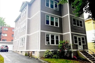 25 Bridgeport St 1