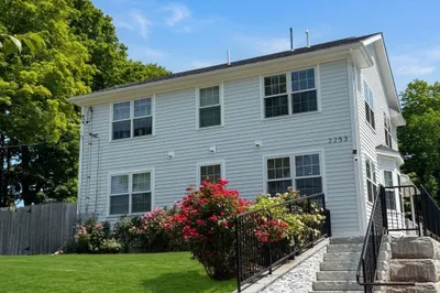 2253 Washington Street #1 1
