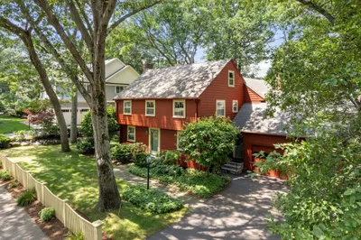 96 Elmwood Rd