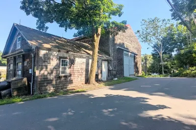 55 Allen St 1