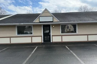 297 Derry RoaD #D 1
