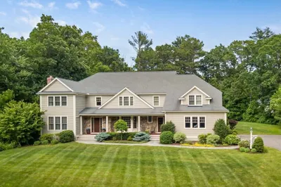 1 Sterling Dr 1