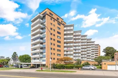 300 Lynn Shore Drive #209 1