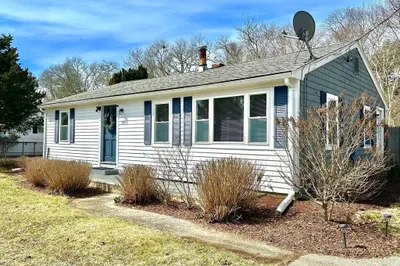 138 Homestead Ln