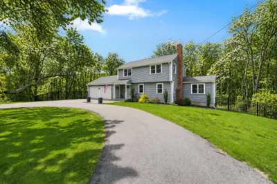 184 Booth Hill Rd 1