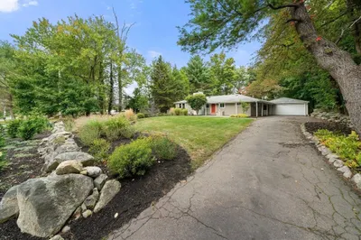 244 King St 1