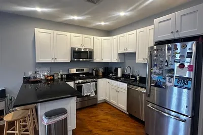 129 G St #3