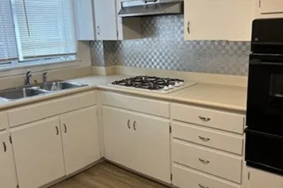 284 Main St #2