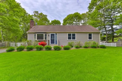 17 Outpost Ln