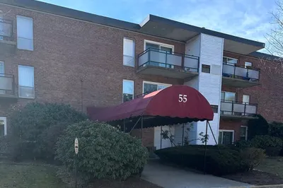 55 Broadlawn Pk #20A 1