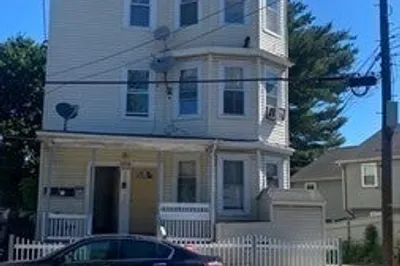 409 Chestnut St #3