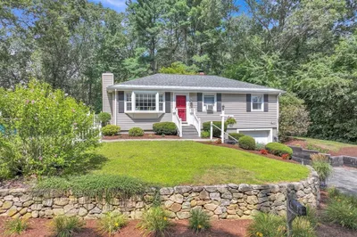 37 Pine Grove Cir 1