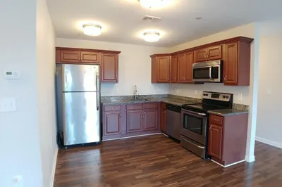 25 West Main St #308