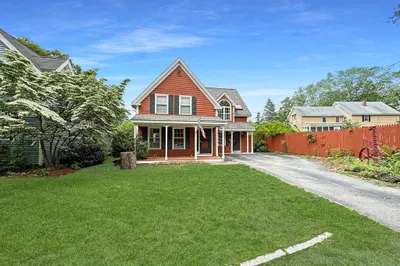 14 Putnam Ave