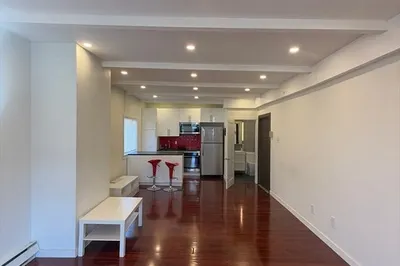 70 Bennington St #2