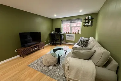 116 Sycamore St #22