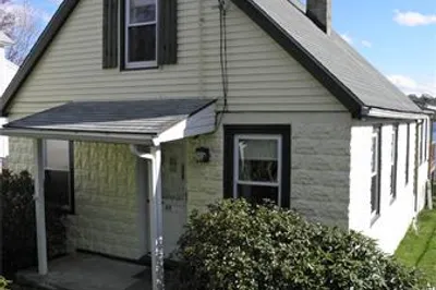 88 Hardy Pond Rd 1