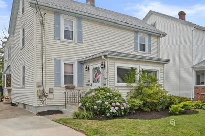 70 Waltham St 1