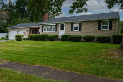 99 Pineview Circle