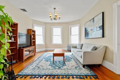 32 Adelaide St #2