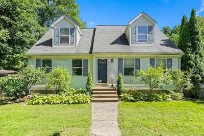 188 N Main St