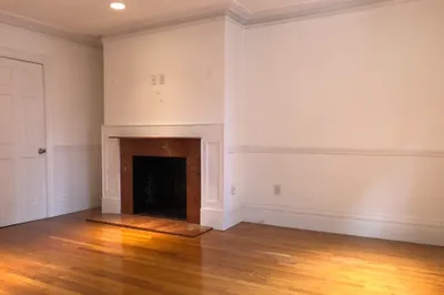 254 Newbury St #5