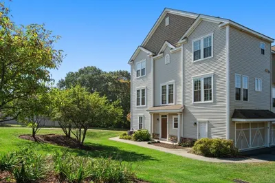 21 Jacob Way #21 1