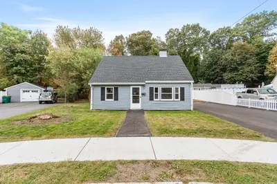 65 Alandale Pkwy 1