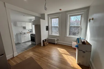 7 Grove St #3