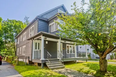 283-285 Lexington St