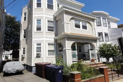 130 Vernal St #3