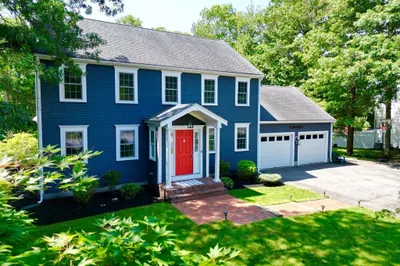 100 Shallow Pond Ln 1