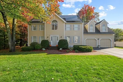 38 Hemlock Dr 1