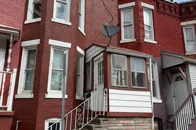 97 Newton St 1
