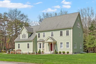 29 Woodland Way 1
