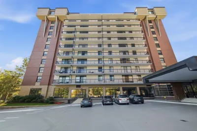 60 Longwood Ave #1003 1