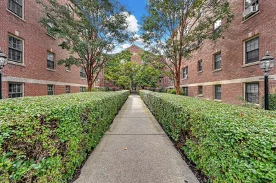 58 Elm St #11 1