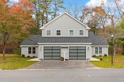 11 Barracks Road #11 1