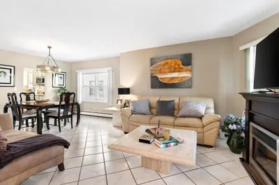 26 Wellesly St #1