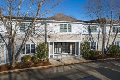 68 Evergreen St 1